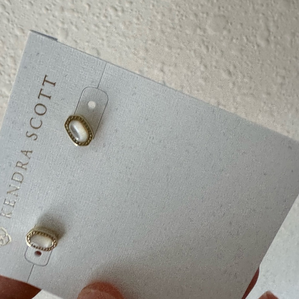 Kendra Scott earrings (new) - Picture 2 of 3